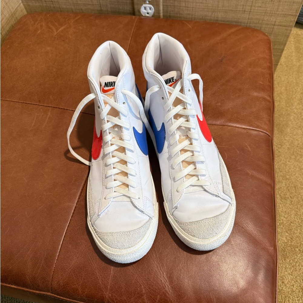 Nike blazers size 11